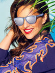 Paula Echevarría con las nuevas gafas de sol de su colección primavera/verano 2017 para Hawkers