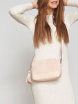 Bolso rosa cuarzo 'Tango' de la firma solidaria Miemana