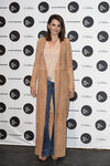 Penélope Cruz con un look bohemio en la entrega de la IV Beca del Colectivo