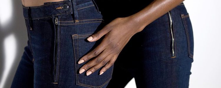 Nuevos vaqueros de la firma de moda denim de Khloe Kardashian