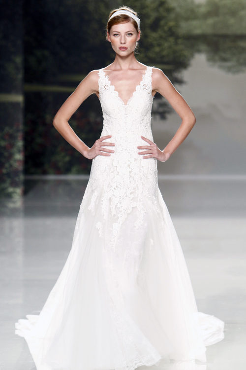 Vestido de novia con tul y encaje de St. Patrick colección 2018 en la Barcelona Bridal Week