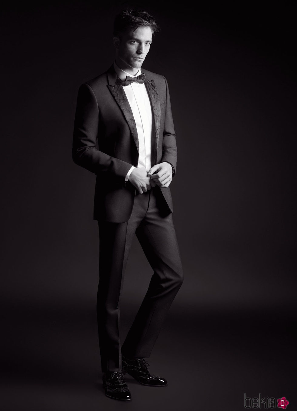 Robert Pattinson con un traje de Dior Homme colección 'Black Carpet' otoño 2017
