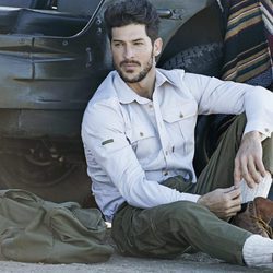 Leo Rico con un look militar de la primavera/verano 2017 de Imiloa
