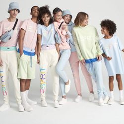 Conjunto deportivo de la colección Esprit by Opening Ceremony primavera 2017