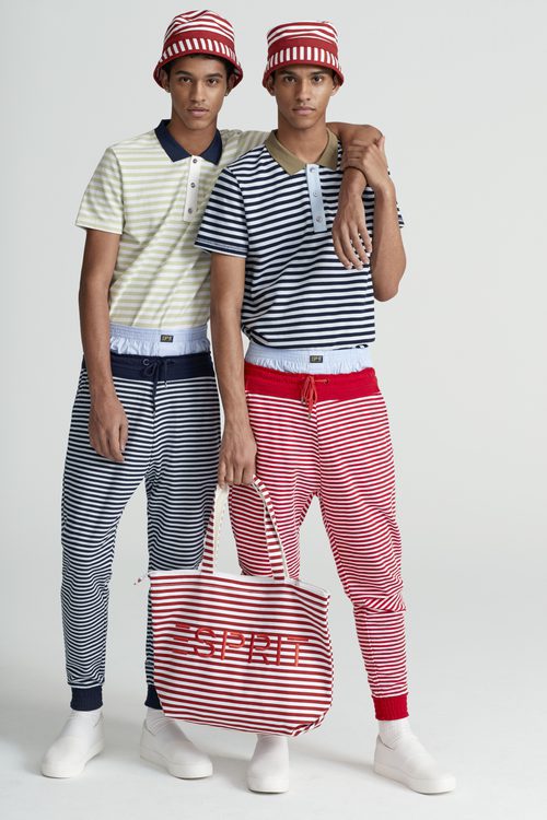 Conjuntos navy de la colección Esprit by Opening Ceremony primavera 2017