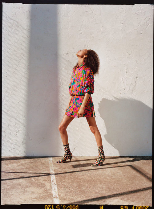 Conjunto estampado floral de la colección neón primavera/verano 2017 de Zara TRF