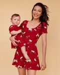 Vestido color rojo con flores de la nueva colección para madres e hijas de la firma Reformation