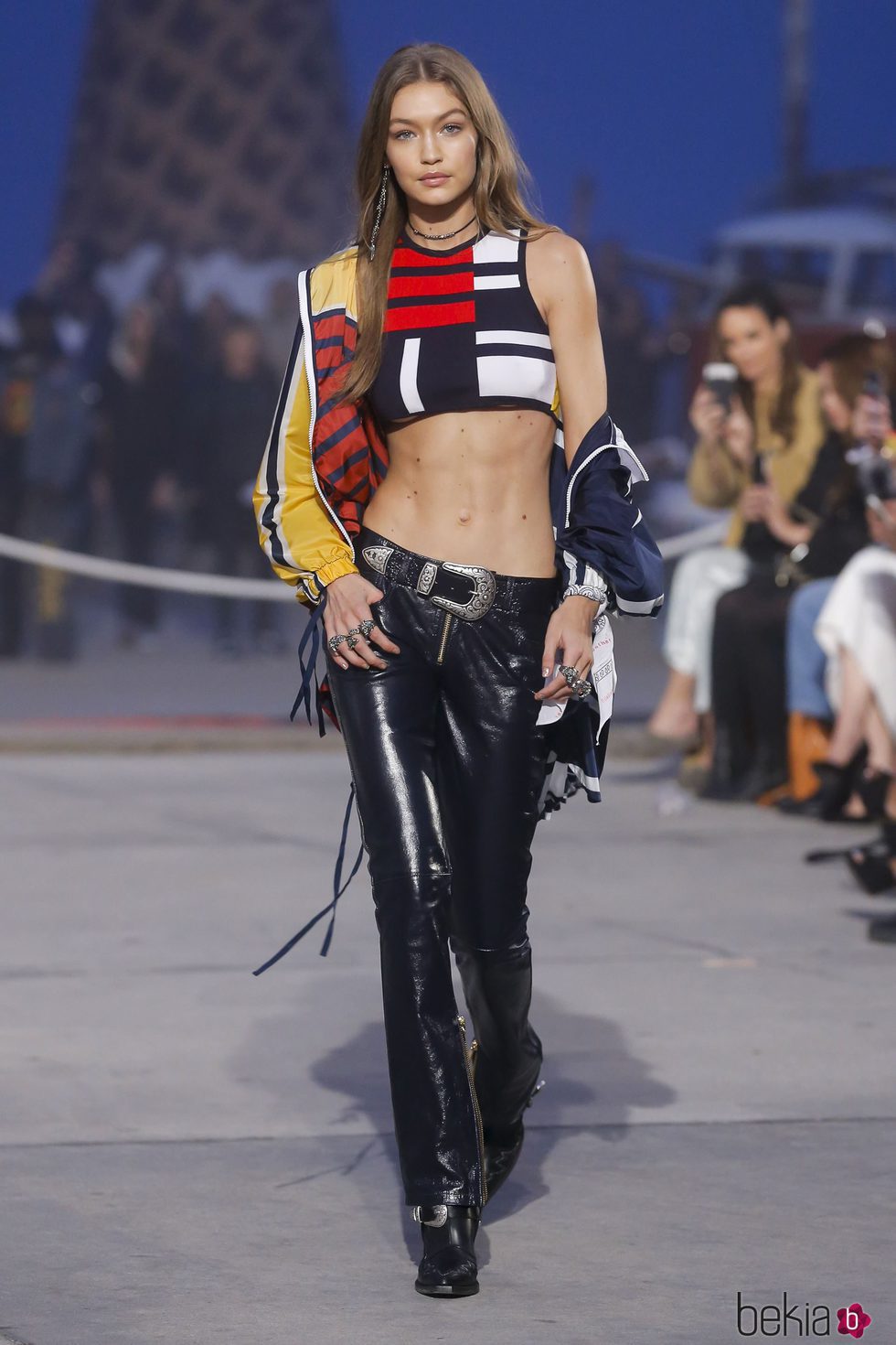 Gigi Hadid renueva por dos temporadas más como embajadora de Tommy Hilfiger