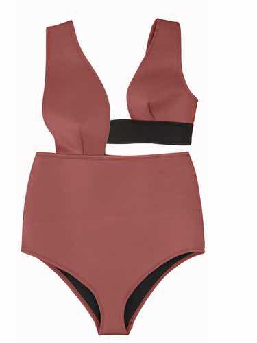 Bañador  rojo y negro de la nueva colección de bañadores de ASOS 2017