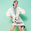 Charli Howard con un look playero en la nueva campaña de verano de Desigual 2017