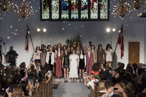 Desfile de Alexa Chung en Londres