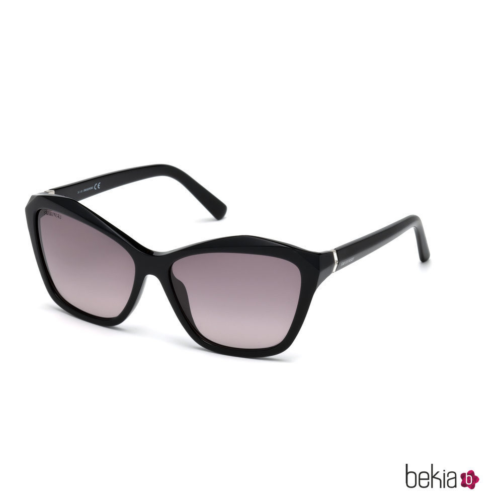 Modelo SK0135-01A de la colección Swarovski Eyewear Primavera/Verano 2017