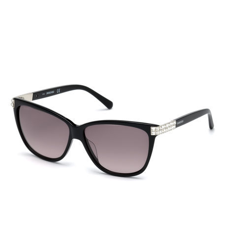 Modelo SK0137-01B de la colección Swarovski Eyewear Primavera/Verano 2017