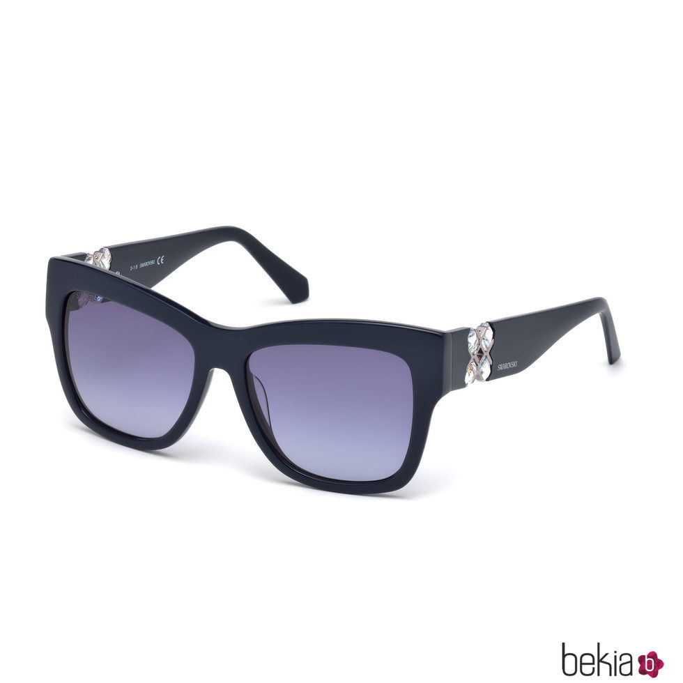 Modelo SK0141-98W de la colección Swarovski Eyewear Primavera/Verano 2017