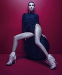 Bella Hadid protagoniza la nueva campaña de Giuseppe Zanotti