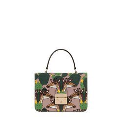 Bolso con estampado de animales de Furla colección Pre-Fall 2017