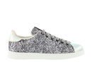 Sneakers plateadas de Victoria primavera/verano 2017