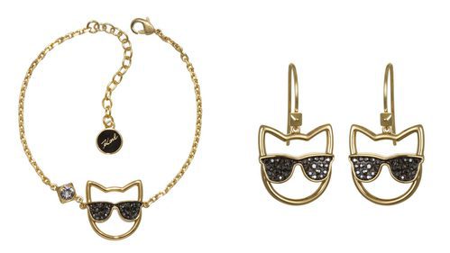 Piezas de la colección de Karl Lagerfeld para Swarovski. Piezas en dorado