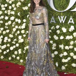Sara Bareilles con vestido de Naeem Khan en los Tony Awards 2017