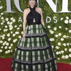 Paloma Young en la alfombra roja de los Tony Awards 2017