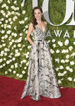Laura Osnes en la alfombra roja de los Tony Awards 2017
