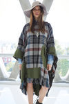 Poncho de la colección 'Rebels & Heroes' Otoño/Invierno 2017/2018 de Replay