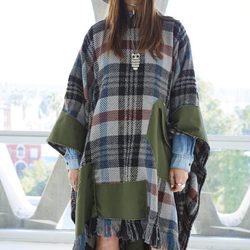 Poncho de la colección 'Rebels & Heroes' Otoño/Invierno  2017/2018 de  Replay