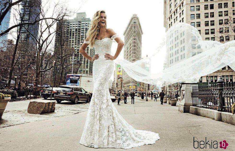 Nina Agdal es la nueva imagen de la colección Atelier Pronovias 2018