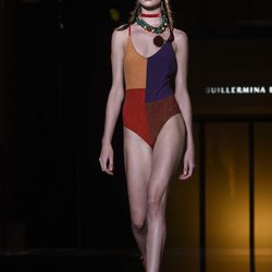 Bañador a cuadros de la colección 'Camino hacia el sol' de Guillermina Baeza en la 20 edición de la 080 Barcelona