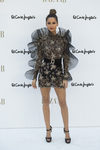 Ariadne Artiles con vestido con transparencias con volantes