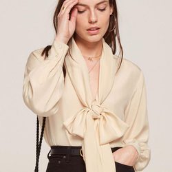 Camisa en color crudo de la colección vintage 2017 de Reformation