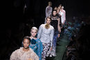 Carrousel de modelos del desfile de Alta Costura de Fendi para otoño/invierno 2017/2018