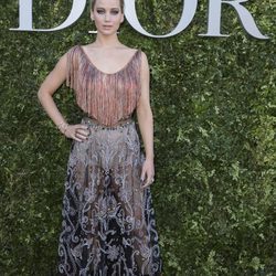 Jennifer Lawrence con un top de flecos