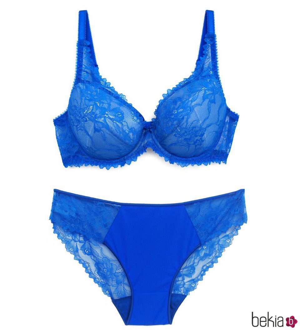 Modelo 'Blueberry' en color azul klein de la nueva colección de E-lakokette