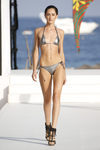 Bikini de tiras metalizado de Andrés Sardá para la colección 'High Season' en MBFW IBIZA