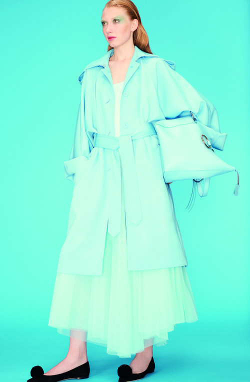 Falda de tul azul de la colección primavera 2018 de Nina Ricci