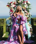 Beyoncé presenta a sus bebés vestida de Palomo Spain