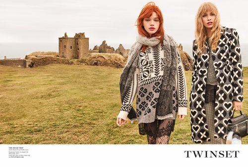 Stella Maxwell y Stella Lucia con diversos estampados de la campaña 'On the road' de Twinset