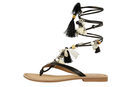 Sandalias boho con tiras negras de la colección 'Bali' de Gioseppo