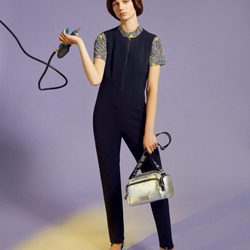 Bolso y zapatos plateados de la nueva colección otoño/invierno 2017/2018 de Bimba & Lola