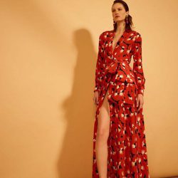 Vestido de estampado floral con aberturas de la colección 'Heaven' de Dolores Promesas
