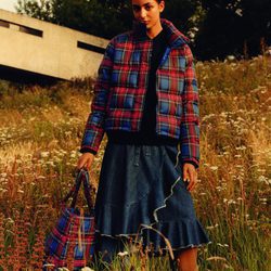 Abrigo de cuadros de Uniqlo con Jw Anderson 2017