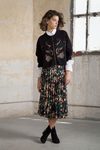 Bomber negra y falda midi de la colección otoño/invierno 2017 de Trucco