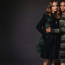 Chaleco verde y vestido de rayas de la colección otoño/invierno 2017/2018 de Liu Jo