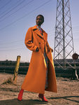 Abrigo oversize naranja de la colección prefall de Zara