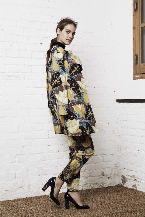 Traje de chaqueta estampado de Dolores Promesas otoño/invierno 2017/2018