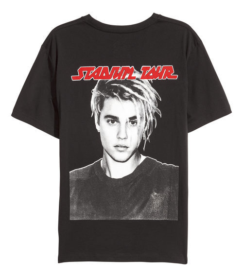 Camiseta negra con rostro de Justin bieber para su colección con H&M