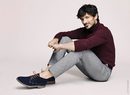 Andrés Valencoso vuelve a protagonizar la campaña de Xti otoño/invierno 2017/2018 con zapatos azules