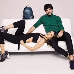 Deportivas de Alessandra Ambrosio y Andrés Velencoso de la campaña Xti otoño/invierno 2017/2018