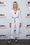 Karolina Kurkova con un look black&white en una gala para recaudar fondos para los afectados por Harvey